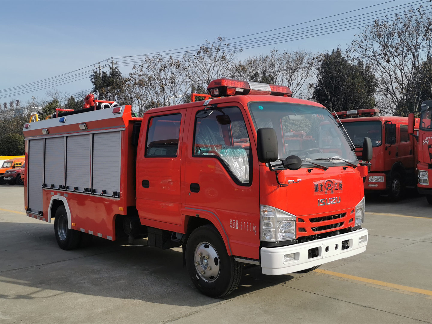 2噸五十鈴泡沫消防車