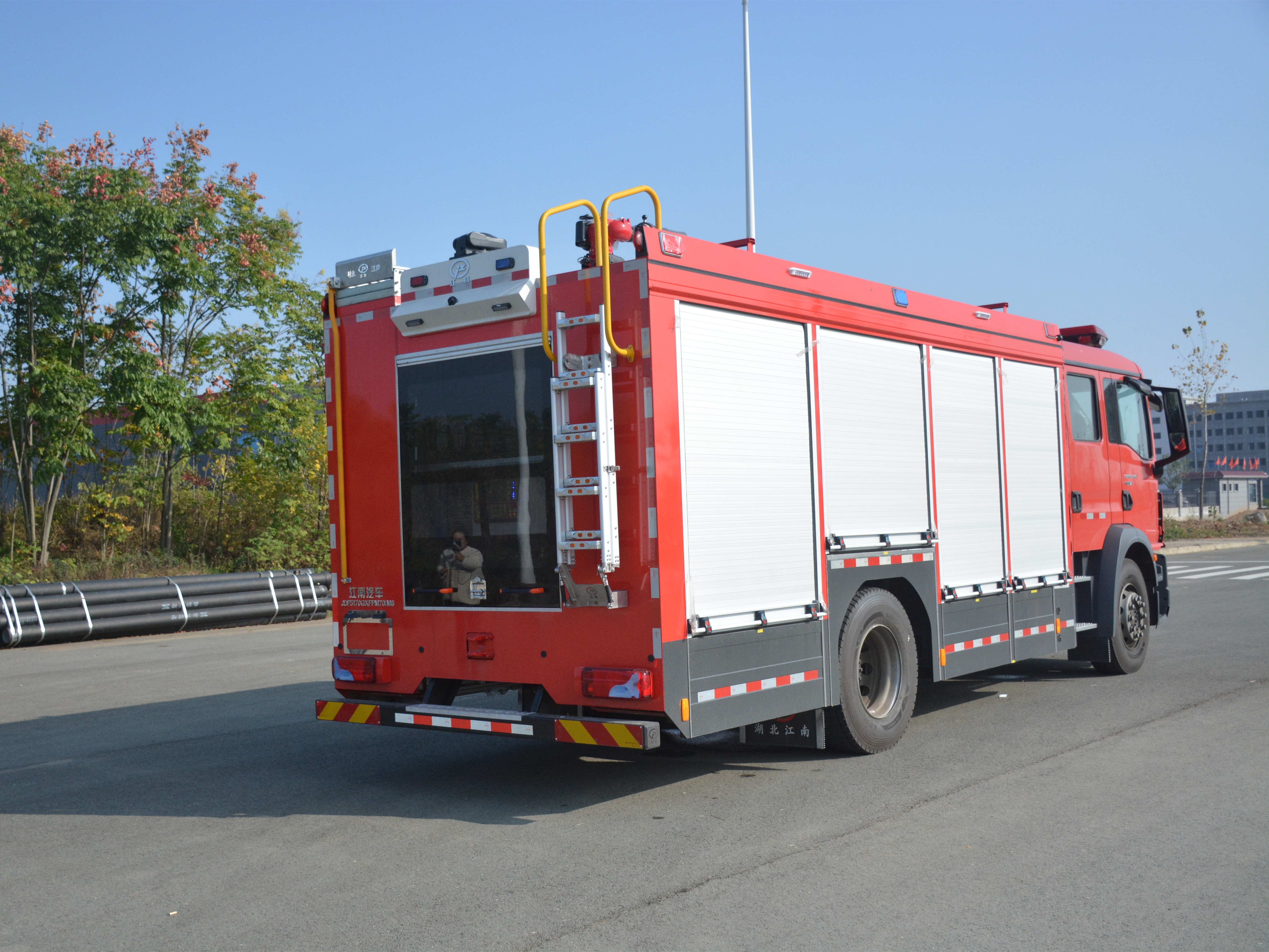 7噸曼恩泡沫消防車